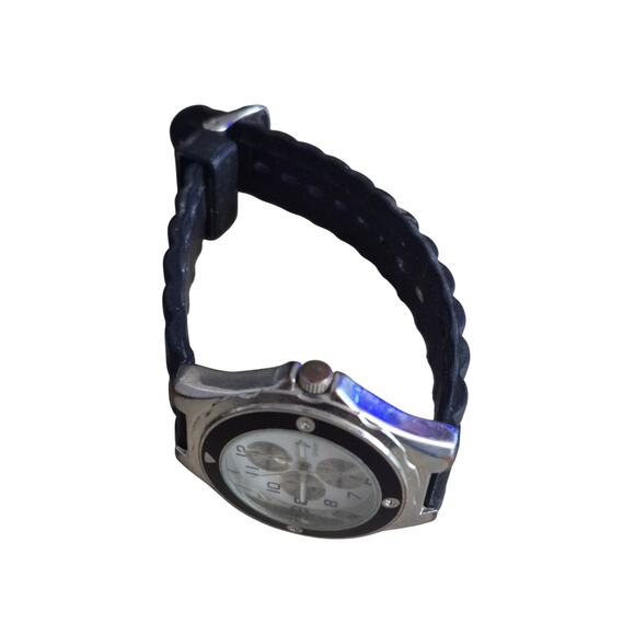 Sport Watch Unisex Silver bezel black trim Watch face good for men or ladies - Picture 7 of 8